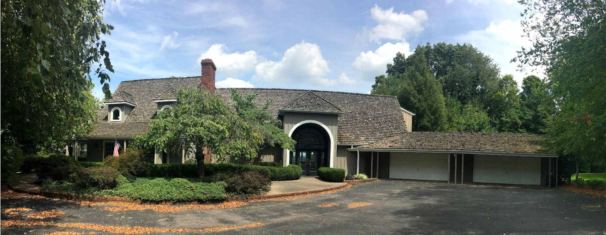 Exterior-View-Before