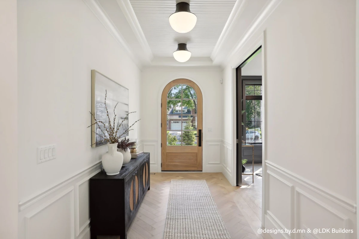 Simpson in the Hallway